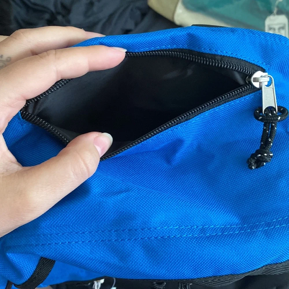 Backpack - Picture 4 of 5